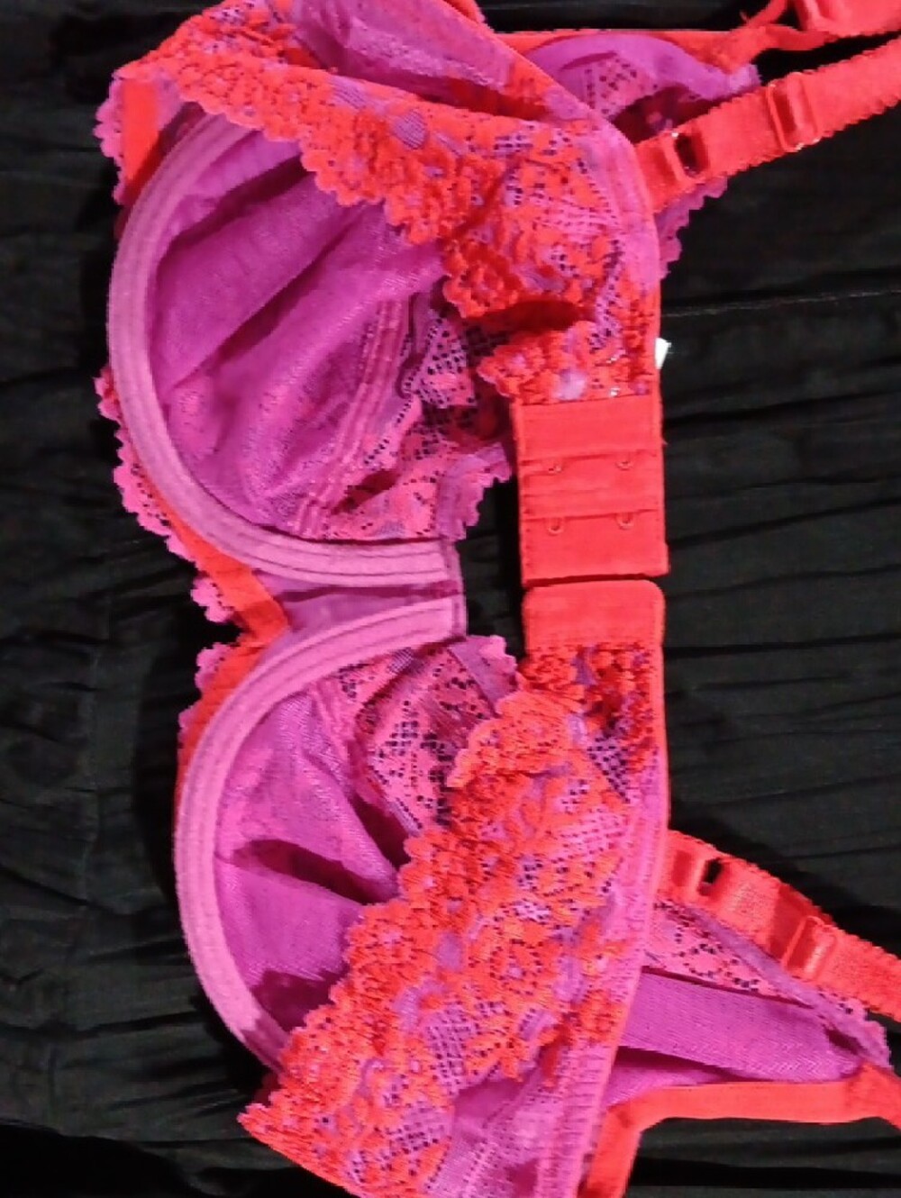 Wacoal Two-Tone Lace Bra (38C) and Panty (Large) Set in Fuchsia & Coral Pink - Picture 3 of 7